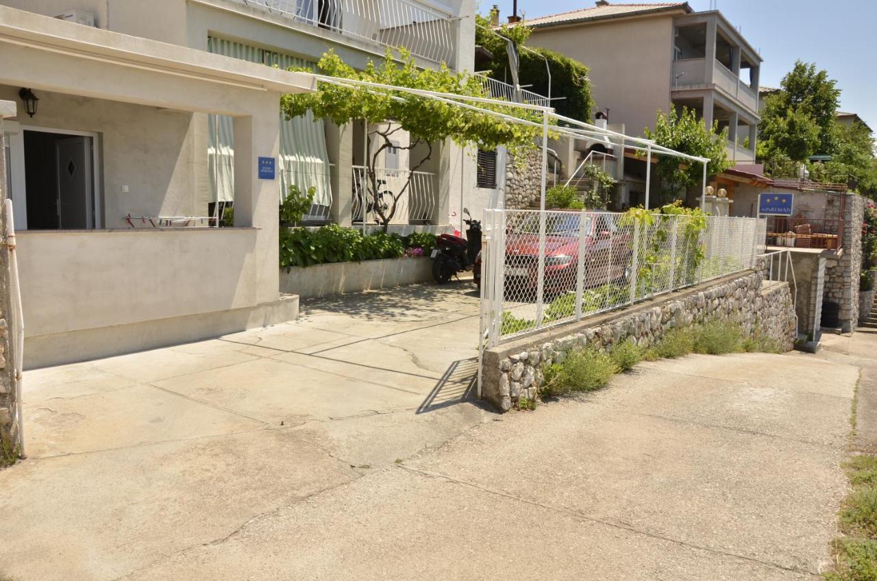 סנג' Apartmani Silvana&Vera מראה חיצוני תמונה